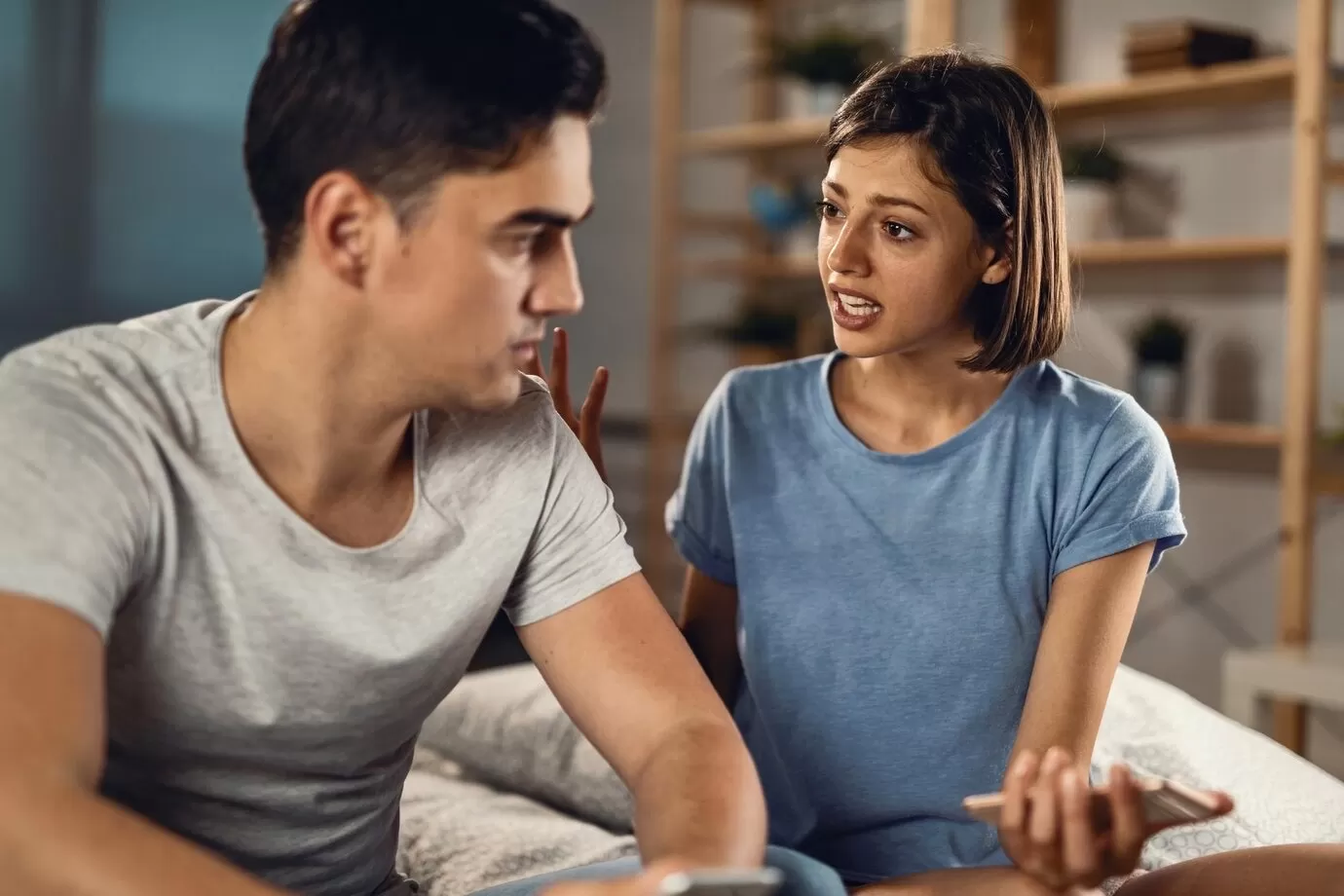 Bolehkah Curhat Soal Keburukan Pacar Ke Sahabat Lawan Jenis